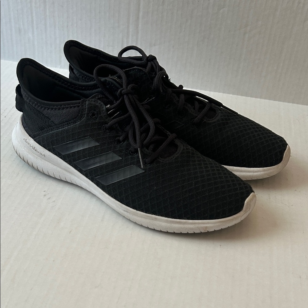 Adidas Women’s Cloudfoam Sneakers Tennis shoes Size 8 1/2